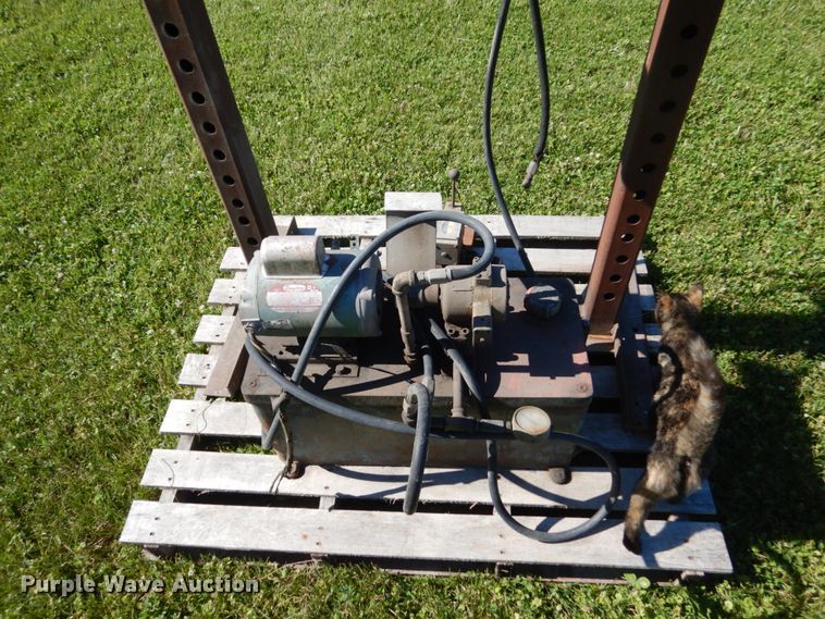 image for item GA9120 Hydraulic press