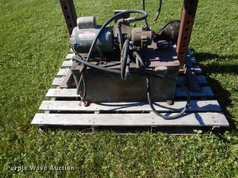 image for item GA9120 Hydraulic press