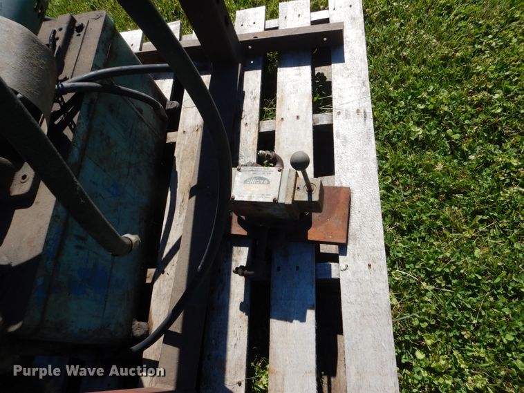 image for item GA9120 Hydraulic press