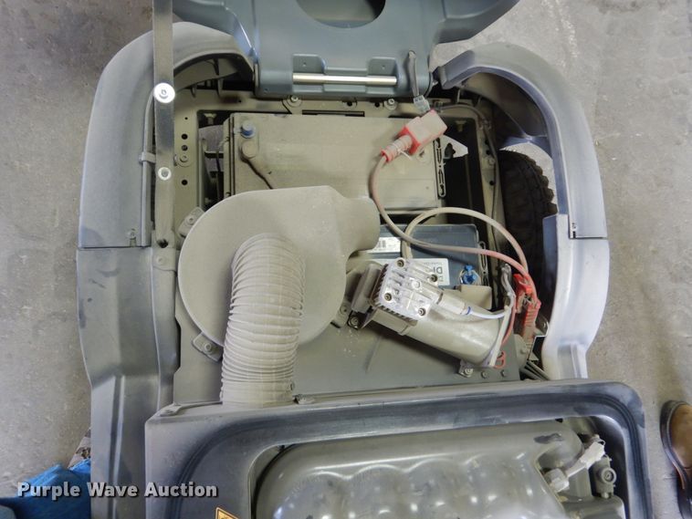 image for item GA9121 Karcher KM90/60BPADV sweeper