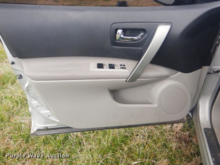 image for item GD9153 2012 Nissan Rogue SUV