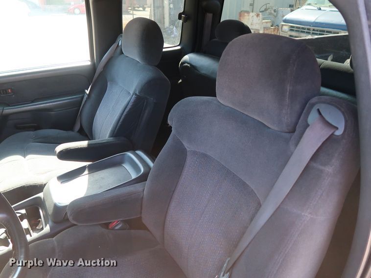 image for item GD9809 2001 Chevrolet Silverado 1500 Ext. Cab pickup truck