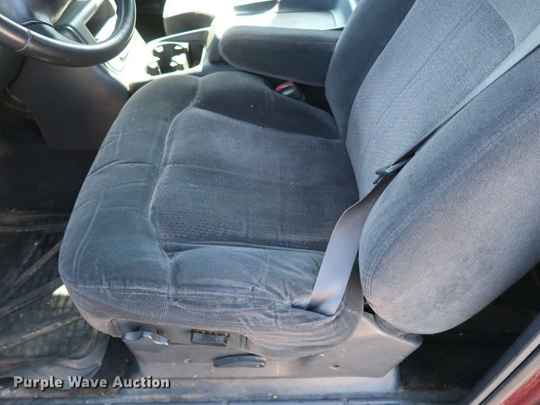 image for item GD9809 2001 Chevrolet Silverado 1500 Ext. Cab pickup truck