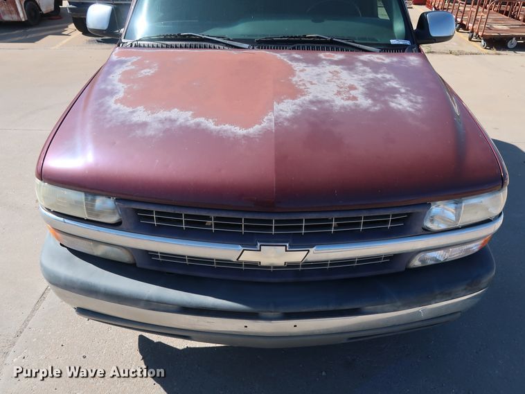 image for item GD9809 2001 Chevrolet Silverado 1500 Ext. Cab pickup truck