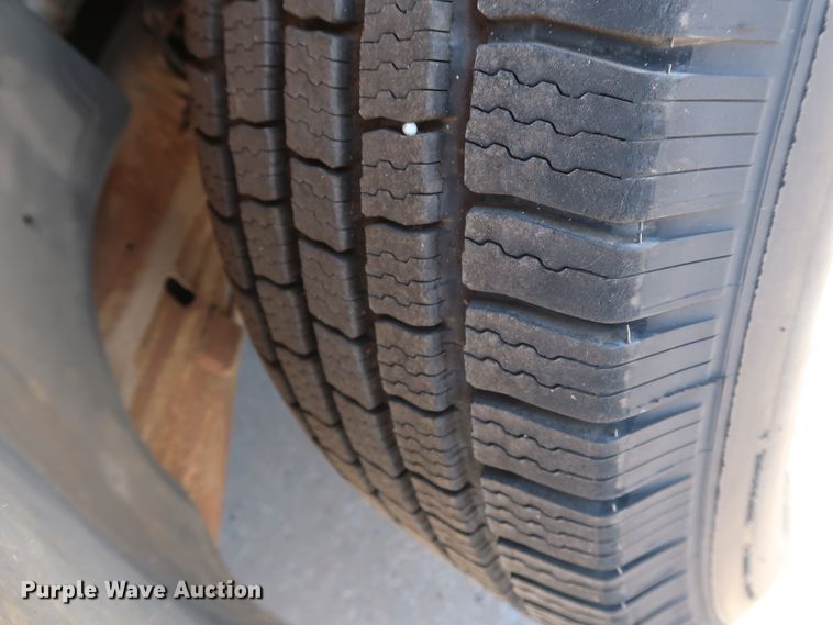 image for item GD9809 2001 Chevrolet Silverado 1500 Ext. Cab pickup truck