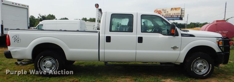 image for item GF9243 2012 Ford F250 Super Duty  Crew Cab pickup truck