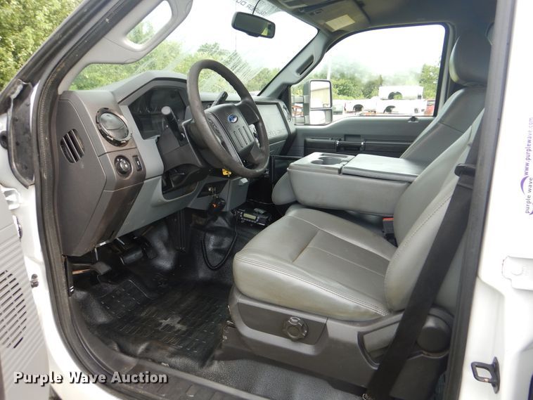 image for item GF9243 2012 Ford F250 Super Duty  Crew Cab pickup truck