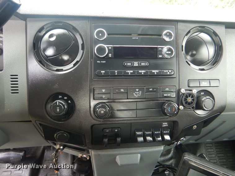 image for item GF9243 2012 Ford F250 Super Duty  Crew Cab pickup truck