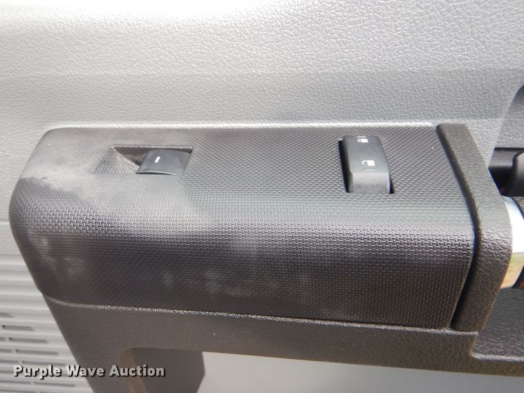 image for item GF9243 2012 Ford F250 Super Duty  Crew Cab pickup truck