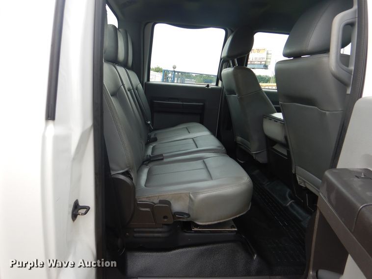 image for item GF9243 2012 Ford F250 Super Duty  Crew Cab pickup truck