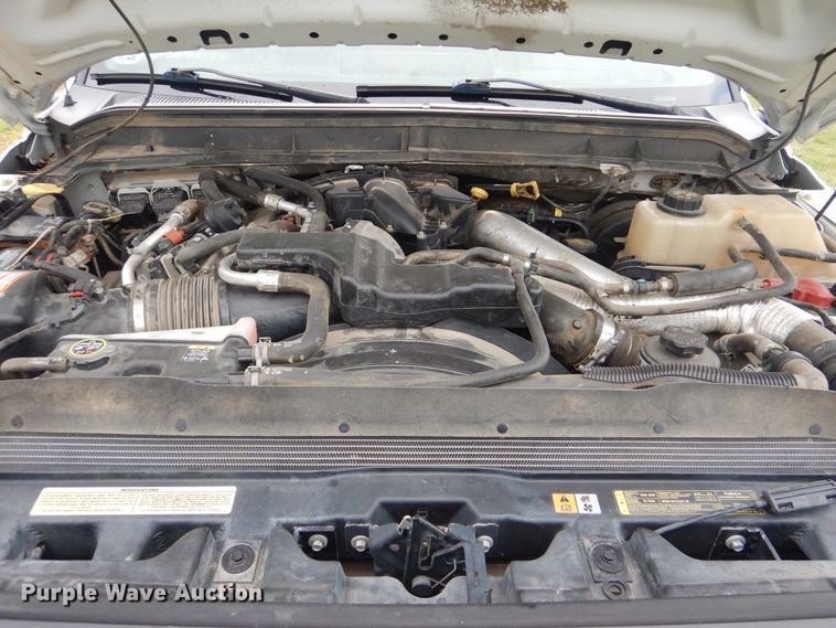 image for item GF9243 2012 Ford F250 Super Duty  Crew Cab pickup truck