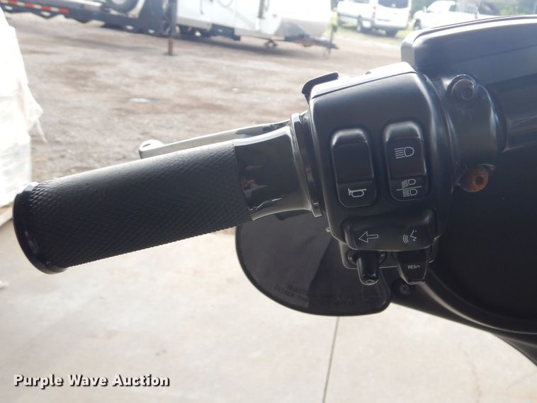 image for item GF9245 2017 Harley Davidson Street Glide motorcycle