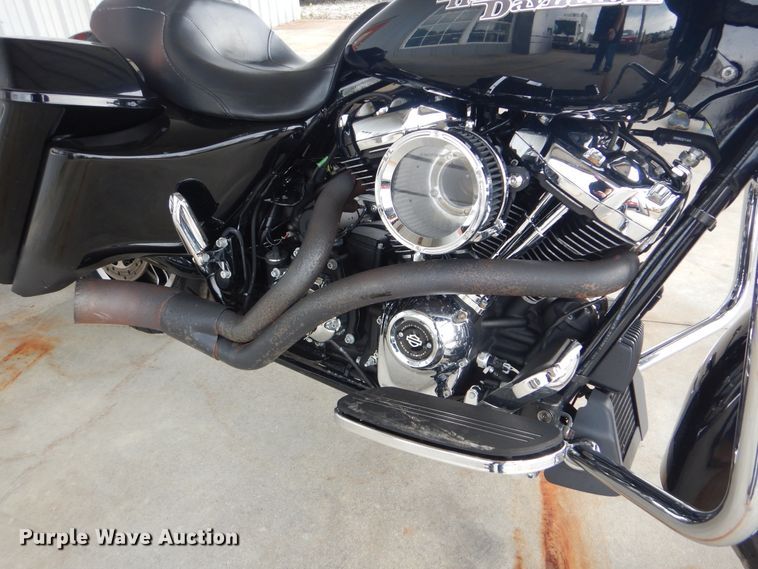 image for item GF9245 2017 Harley Davidson Street Glide motorcycle