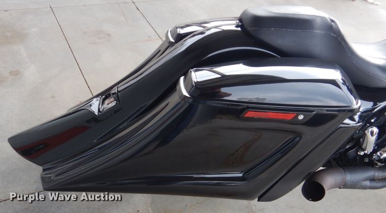 image for item GF9245 2017 Harley Davidson Street Glide motorcycle