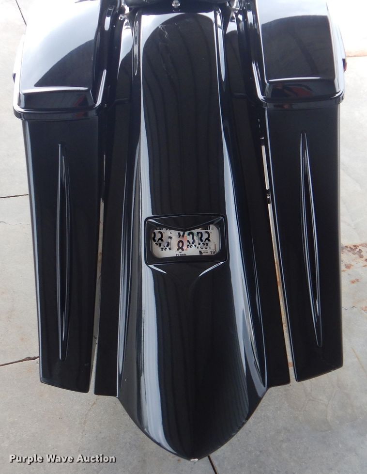 image for item GF9245 2017 Harley Davidson Street Glide motorcycle