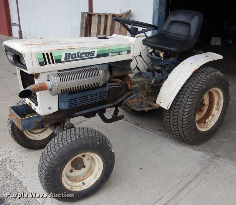image for item GL9743 Bolens Iseki G152  tractor