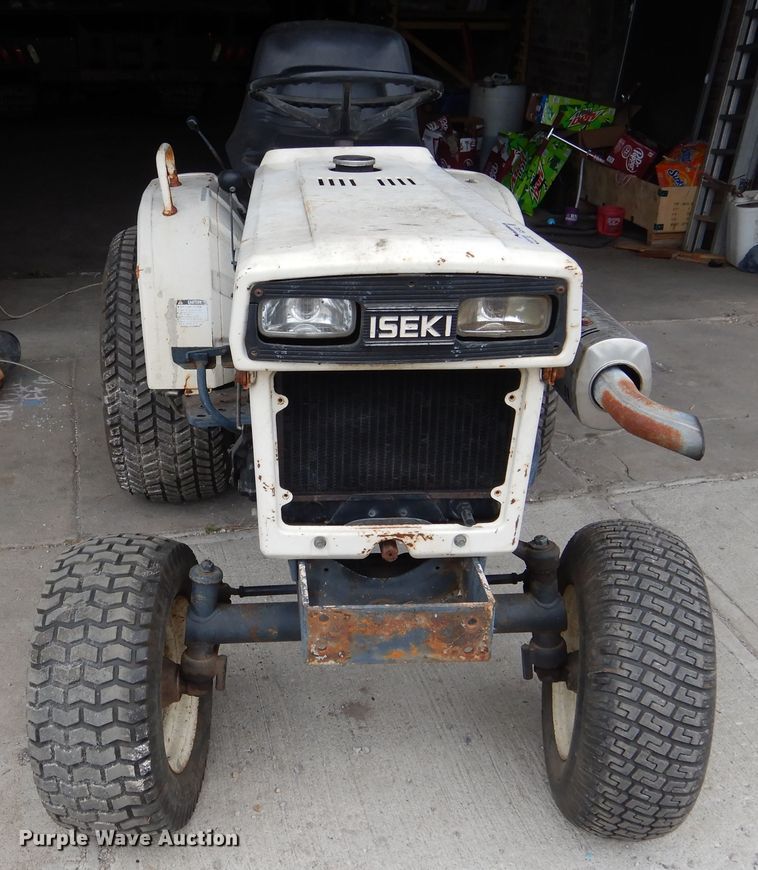 image for item GL9743 Bolens Iseki G152  tractor