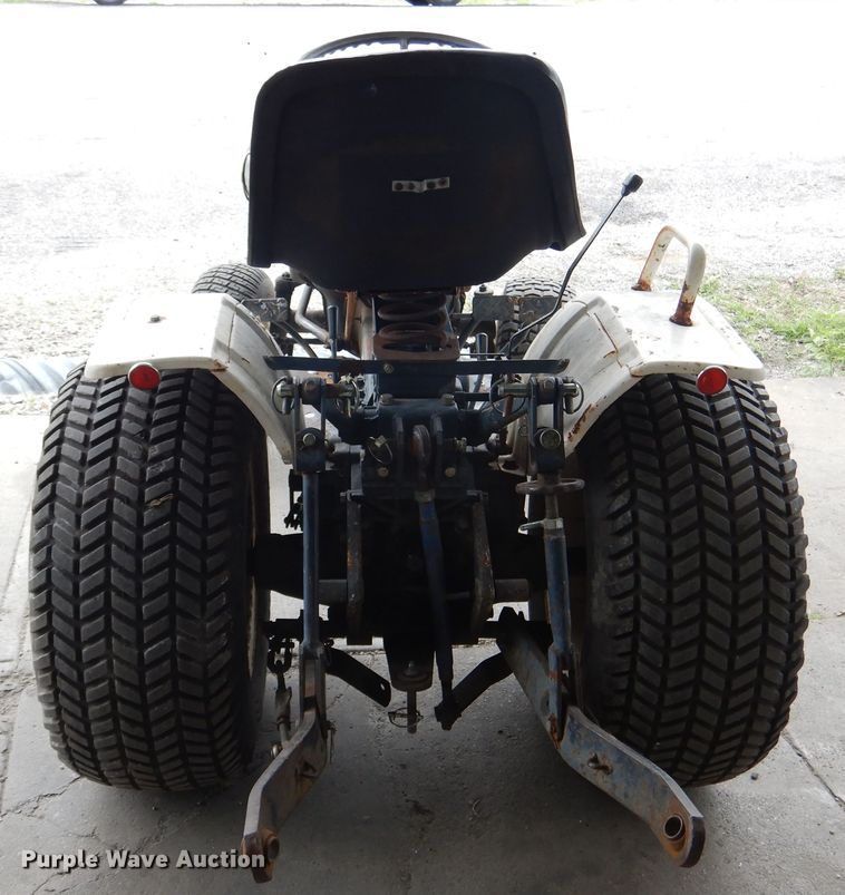 image for item GL9743 Bolens Iseki G152  tractor