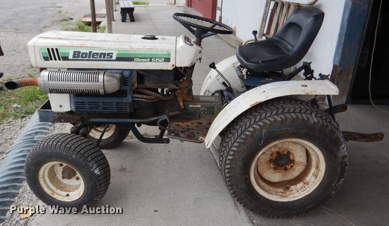 image for item GL9743 Bolens Iseki G152  tractor