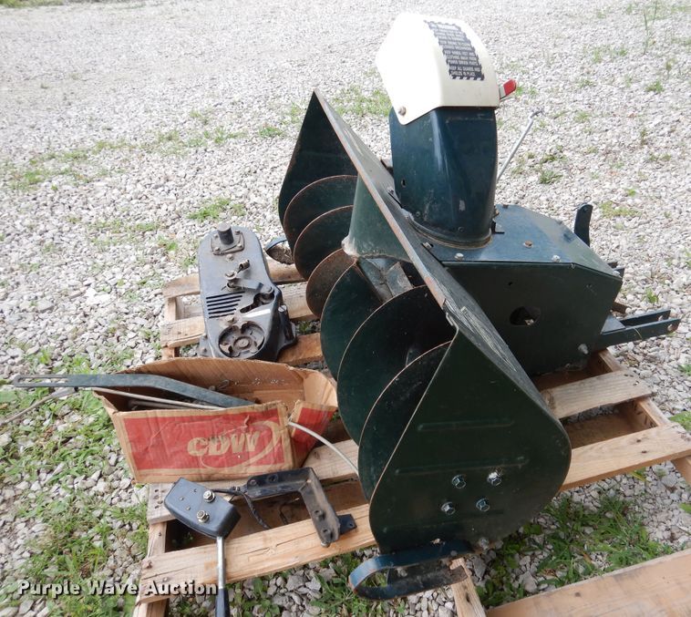 image for item GL9743 Bolens Iseki G152  tractor