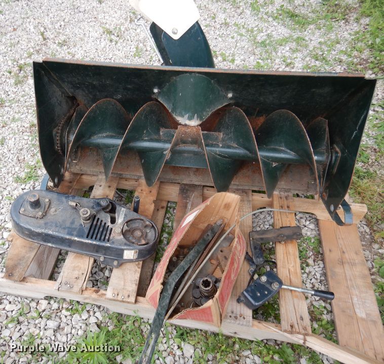 image for item GL9743 Bolens Iseki G152  tractor