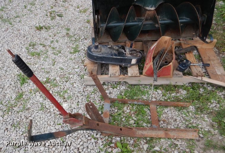 image for item GL9743 Bolens Iseki G152  tractor