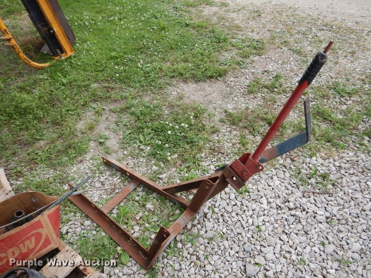 image for item GL9743 Bolens Iseki G152  tractor