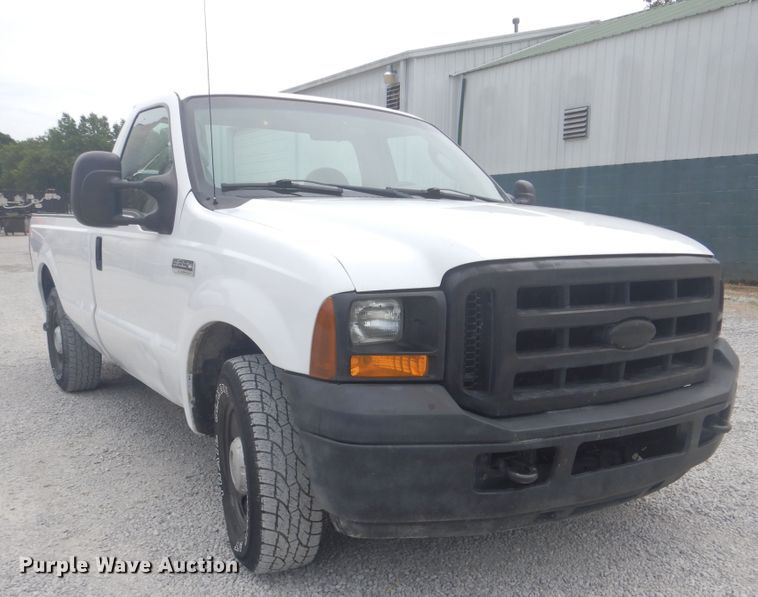 image for item GM9048 2006 Ford F250 Super Duty  pickup truck