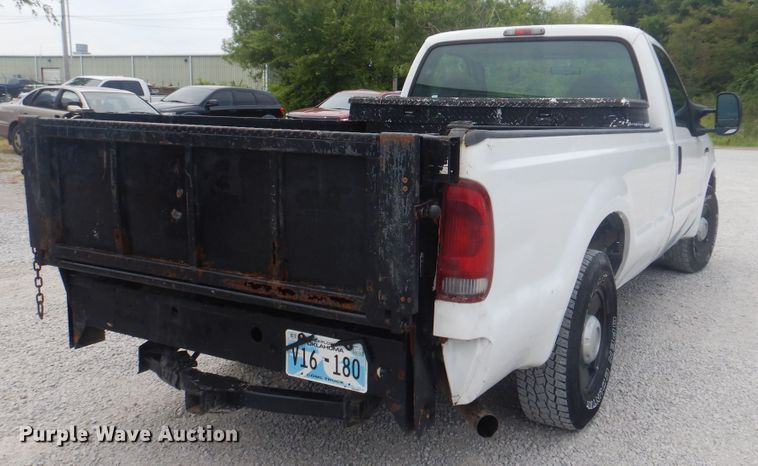 image for item GM9048 2006 Ford F250 Super Duty  pickup truck