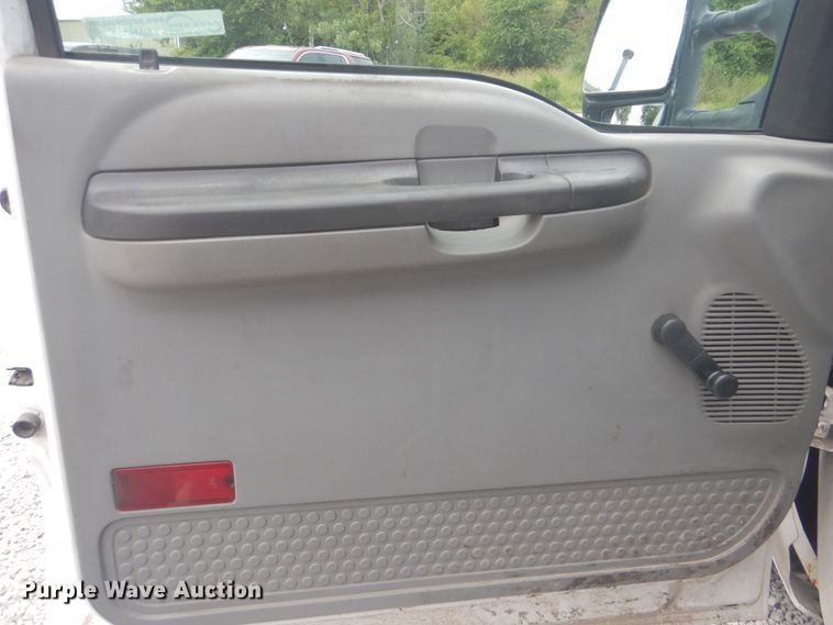 image for item GM9048 2006 Ford F250 Super Duty  pickup truck