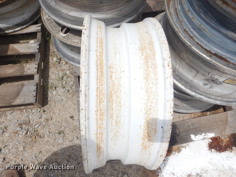 image for item GM9052 Tires