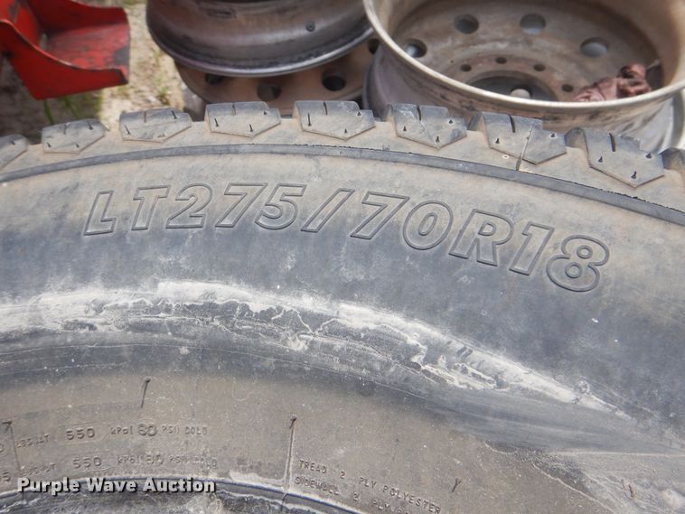 image for item GM9052 Tires