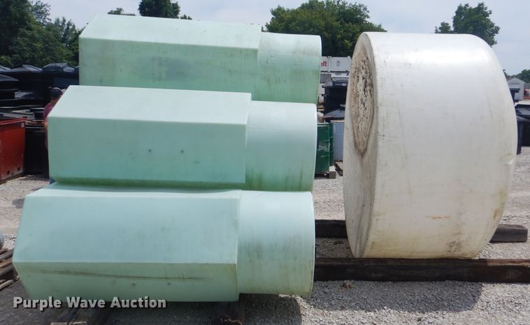 image for item GM9053 (7) water tanks