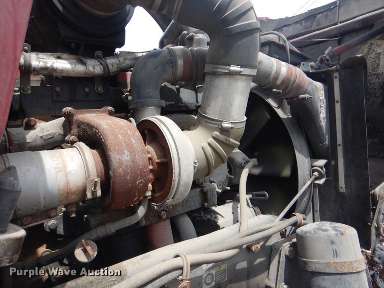 image for item GM9055 2003 Kenworth T800  truck cab and chassis