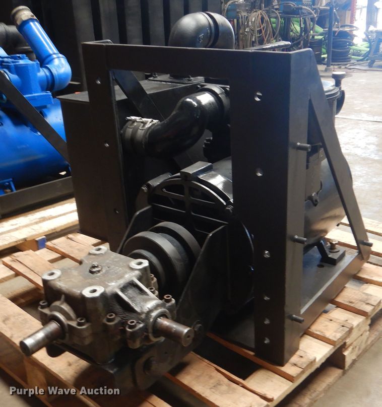 image for item GM9057 Challenger 607 vacuum pump