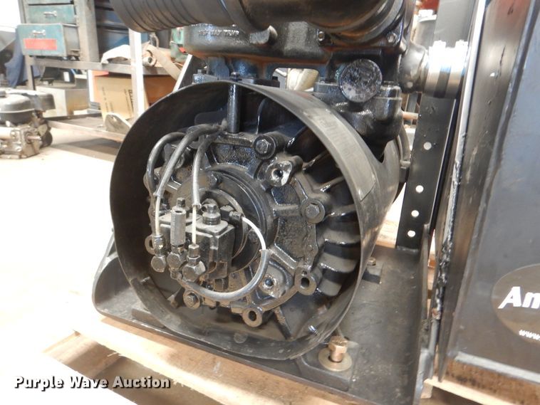 image for item GM9057 Challenger 607 vacuum pump