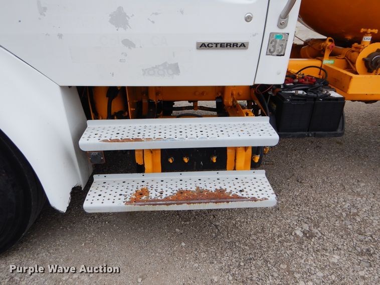 image for item GM9065 2005 Sterling Acterra  propane truck