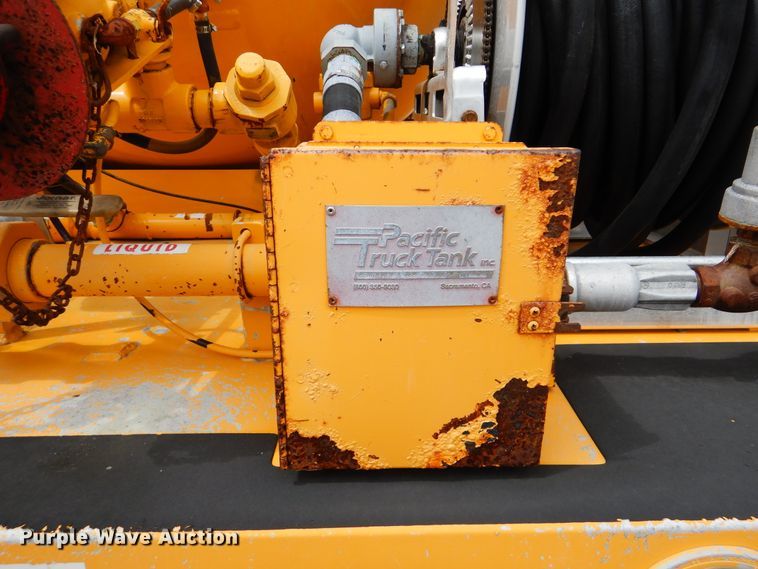 image for item GM9065 2005 Sterling Acterra  propane truck