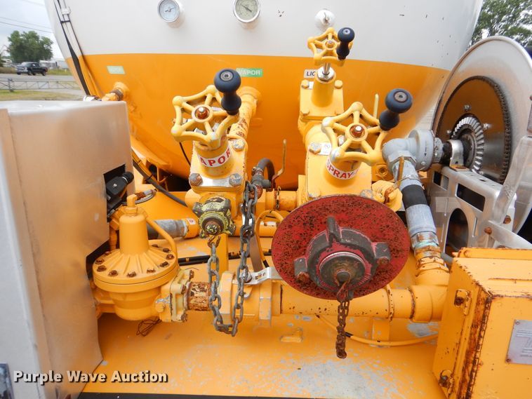 image for item GM9065 2005 Sterling Acterra  propane truck