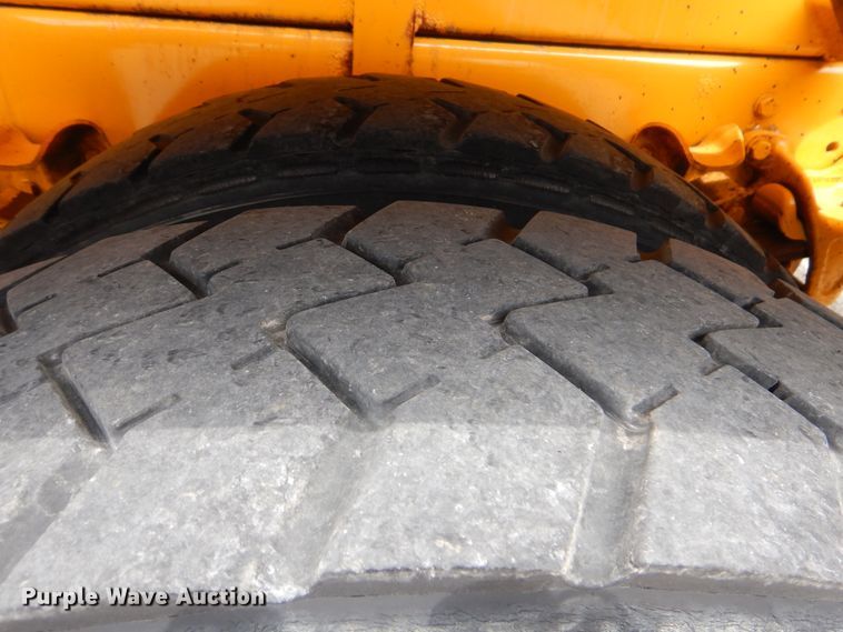 image for item GM9065 2005 Sterling Acterra  propane truck