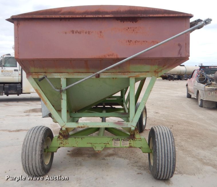 image for item GN9447 Parker 2600 gravity wagon