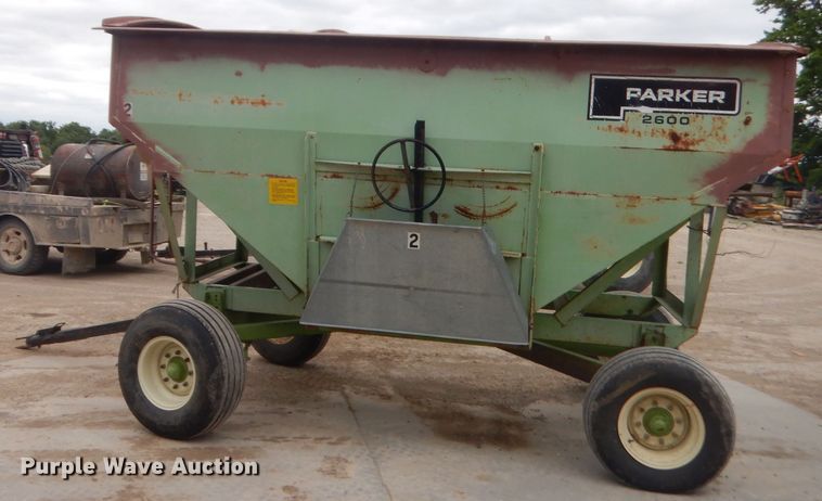 image for item GN9447 Parker 2600 gravity wagon
