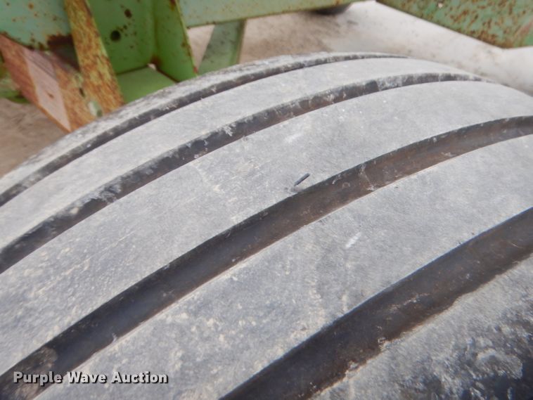 image for item GN9447 Parker 2600 gravity wagon