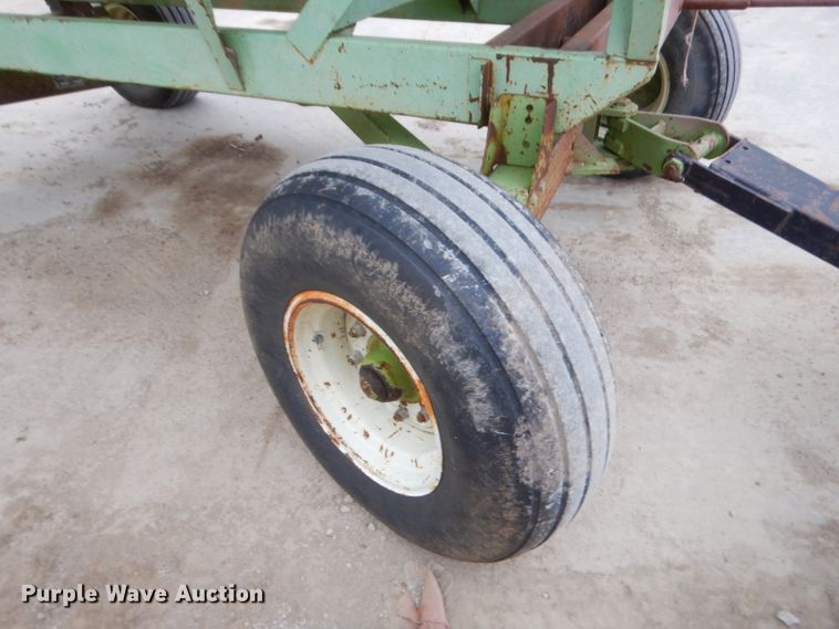 image for item GN9447 Parker 2600 gravity wagon