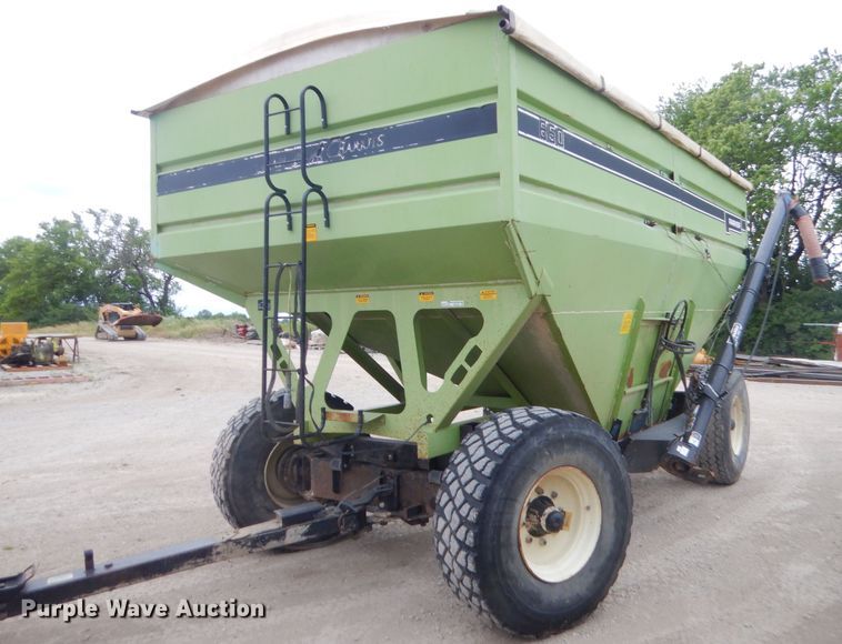 image for item GN9448 Parker 650 grain cart