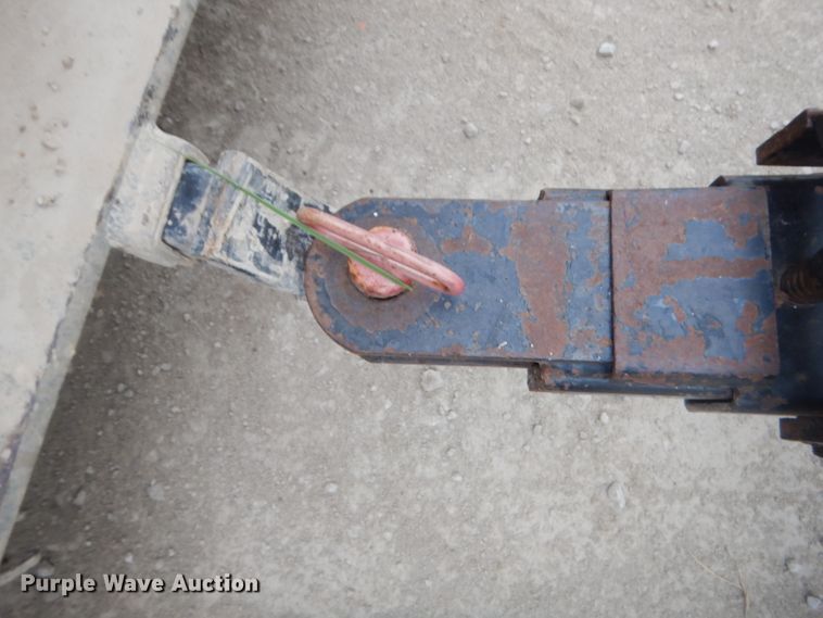 image for item GN9448 Parker 650 grain cart