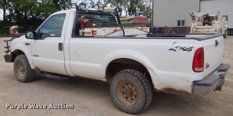 image for item GN9451 2003 Ford F250 Super Duty  pickup truck