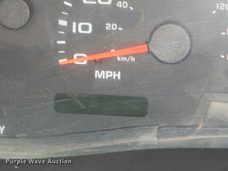 image for item GN9451 2003 Ford F250 Super Duty  pickup truck