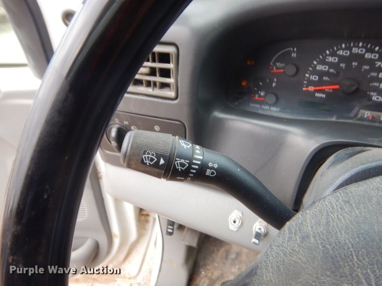 image for item GN9451 2003 Ford F250 Super Duty  pickup truck