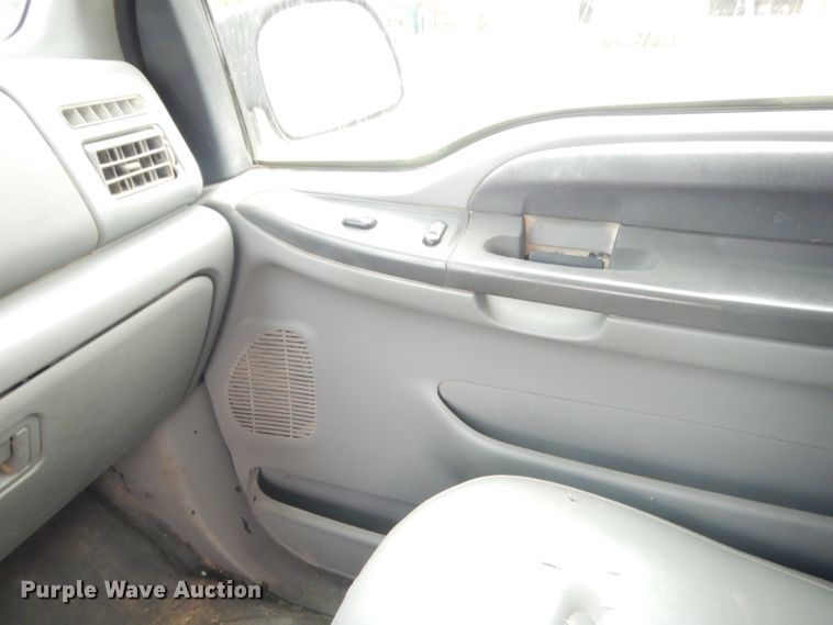 image for item GN9451 2003 Ford F250 Super Duty  pickup truck